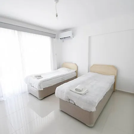 Penthouse 2+1 Long Beach Iskele شقة *